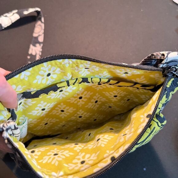 Vera Bradley crossover/    - Picture 4 of 7